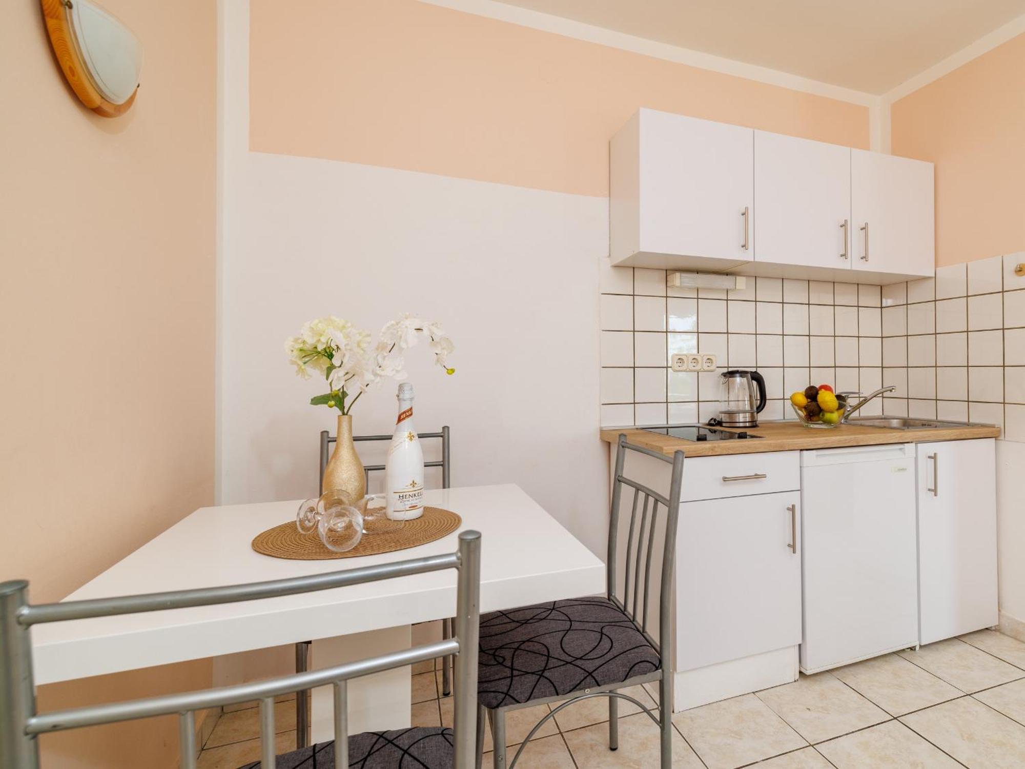 דראמליי Bella Adria Apartmani מראה חיצוני תמונה